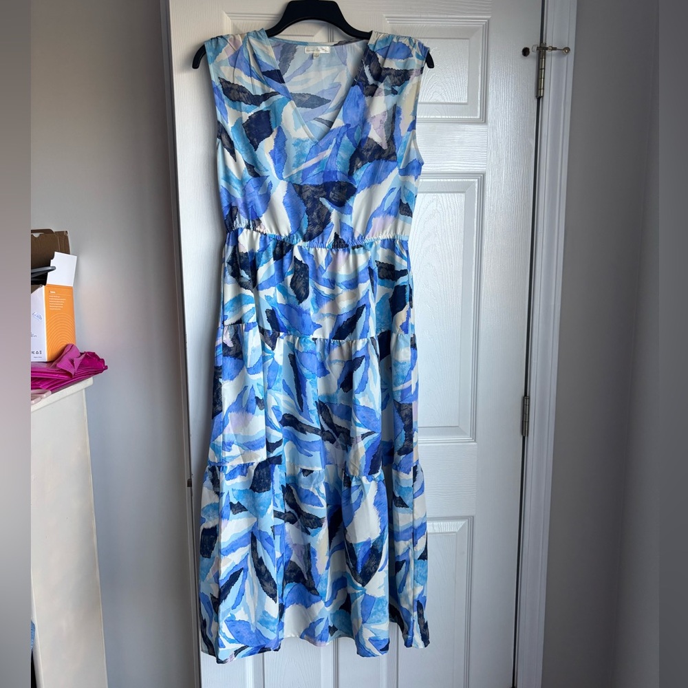 Nine Britton Abstract Blue Midi Dress